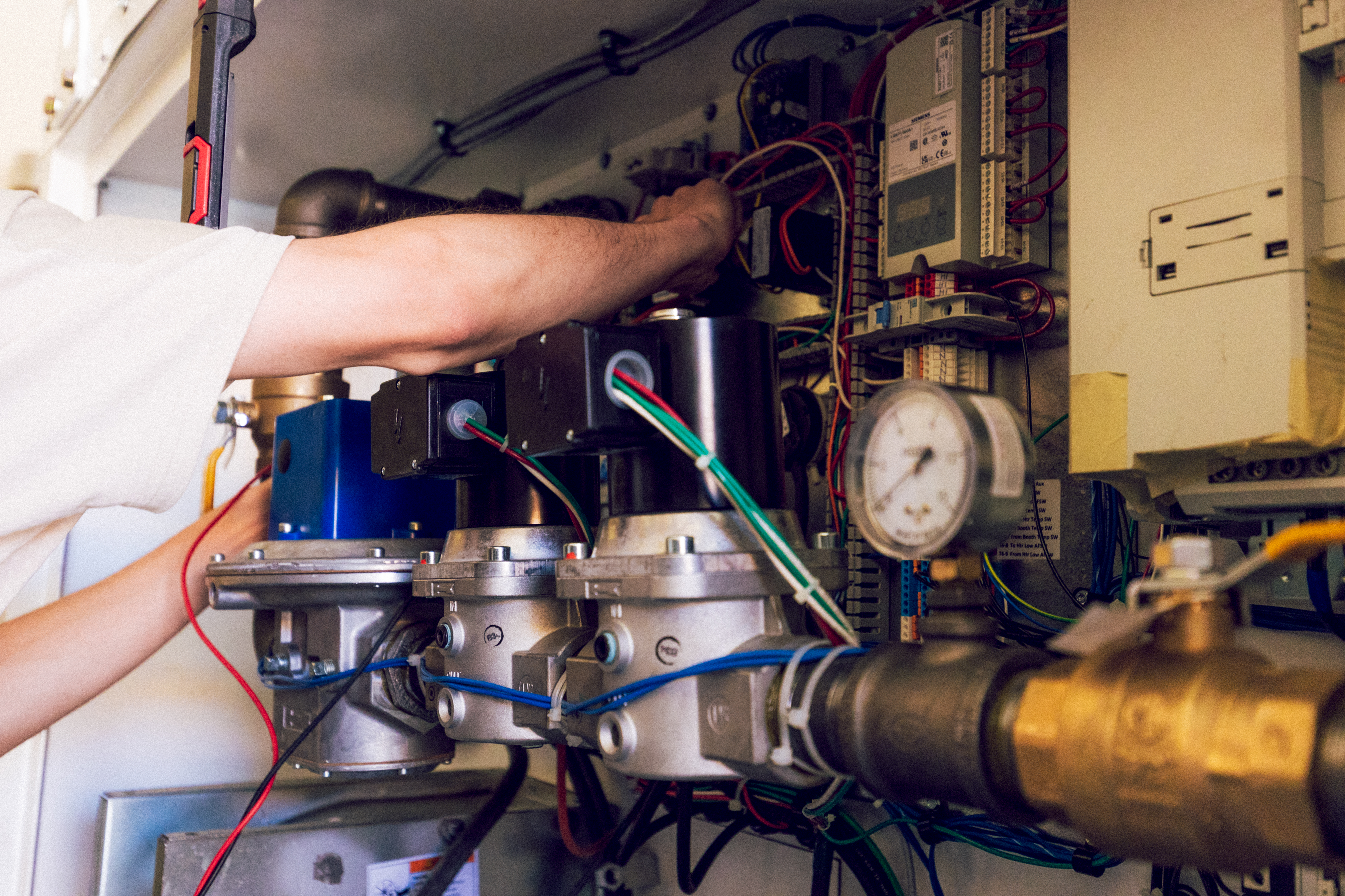 How to Train New Operators on Spray Booth Safety Protocols detail